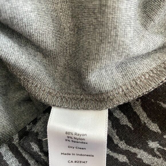 Talbots Cheetah Sheath Mini Dress Women's Size 8 Gray Black Sleeveless Career - Picture 4 of 4